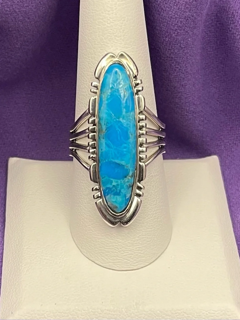 Vtg 8.11 g .925 SS turquoise ring size 9, approximately 30 mm x 7 mm